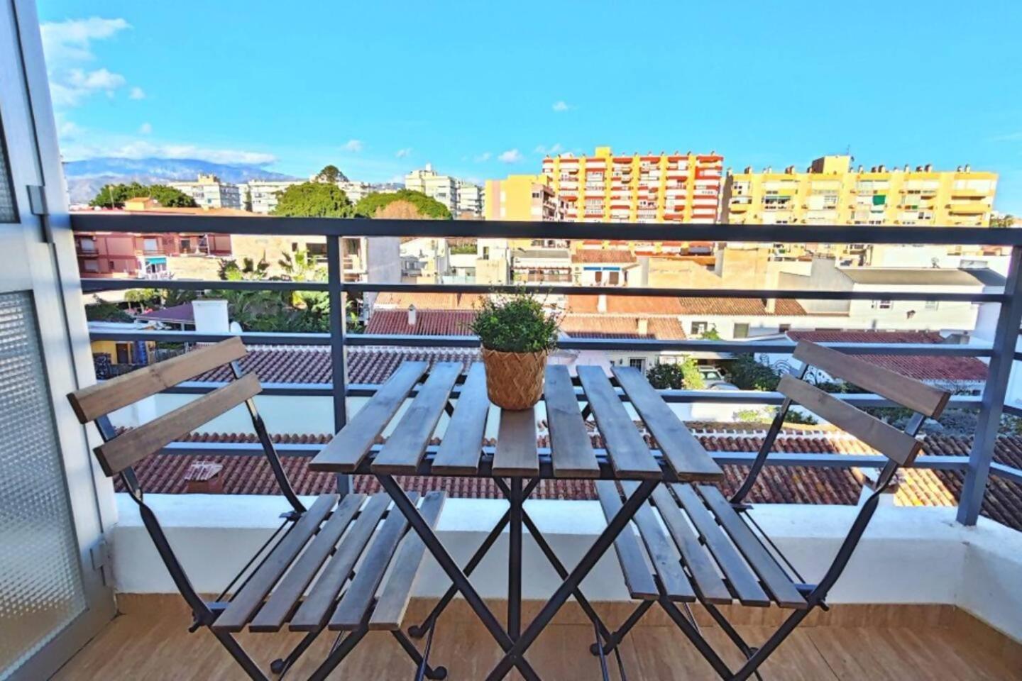 Apartamento Paseo Larios Torre Del Mar Dış mekan fotoğraf