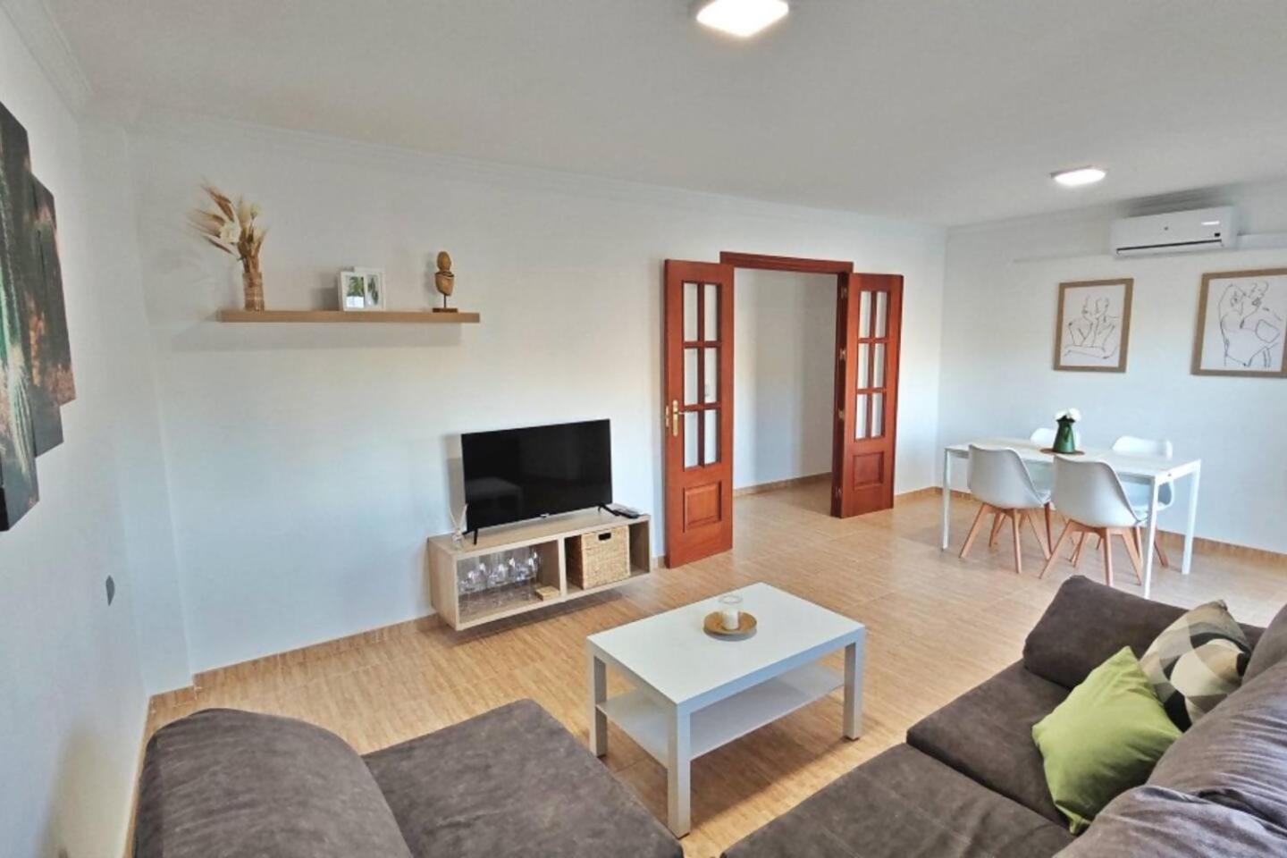 Apartamento Paseo Larios Torre Del Mar Dış mekan fotoğraf