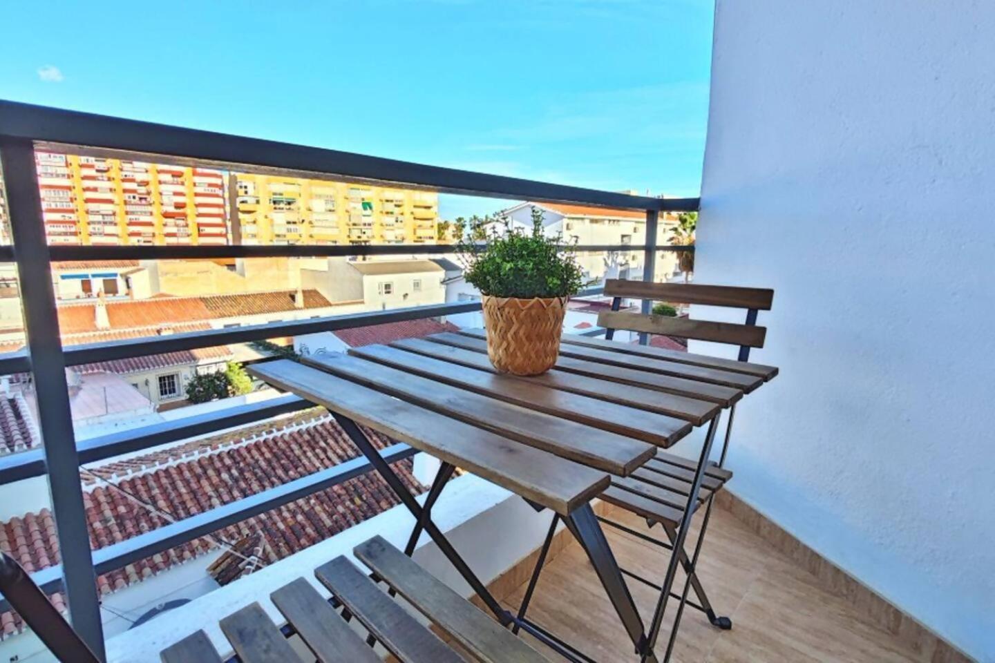 Apartamento Paseo Larios Torre Del Mar Dış mekan fotoğraf